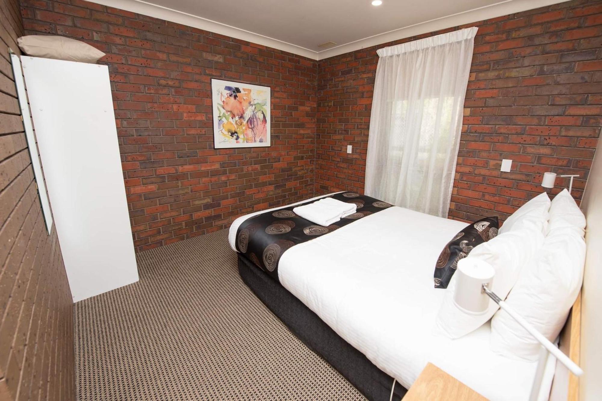 Jacaranda Holiday Units Swan Hill Exterior foto